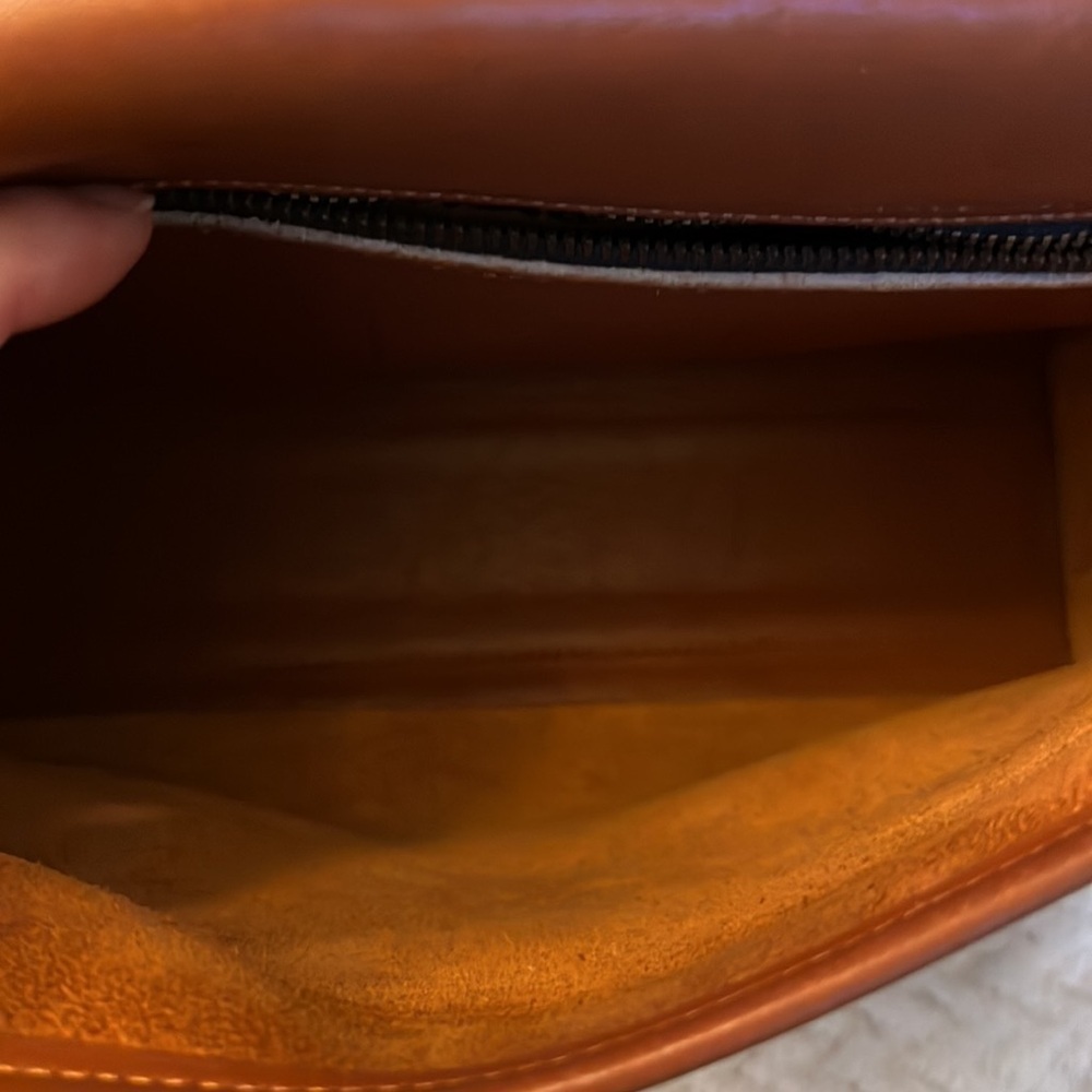 Coach Vintage 9870 British Tan Leather Shoulder Bag – Rare Classic - Picture 11 of 13